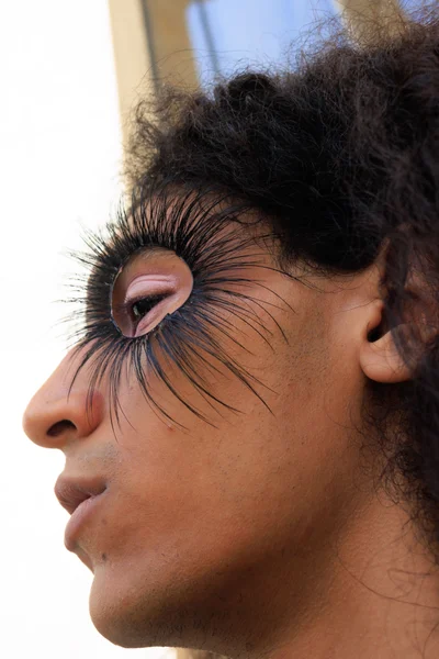 Look 13